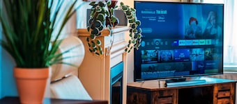 Spacious White House with parking, garden, Wi-Fi