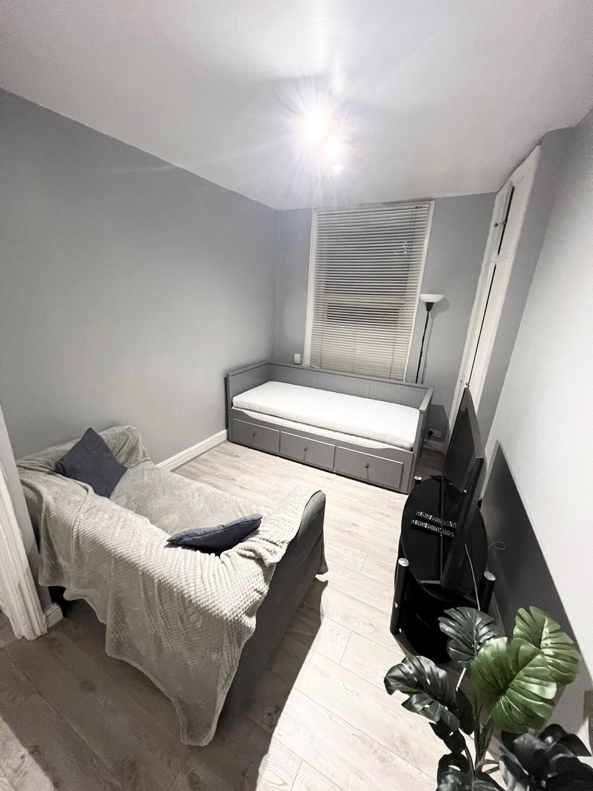 3 bed apt 20 mins from central LDN