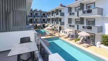 Standard Double Room, Pool View | Water view