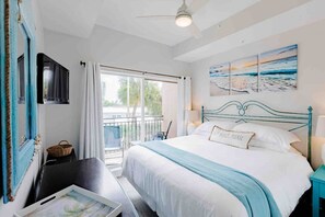 2 bedrooms, desk, iron/ironing board, travel cot