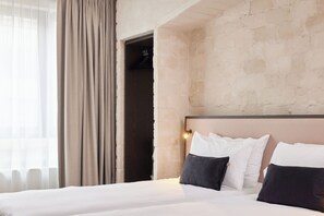 Comfort Room Front | Minibar, free WiFi, bed sheets - Rosa Hotel (Ostend)