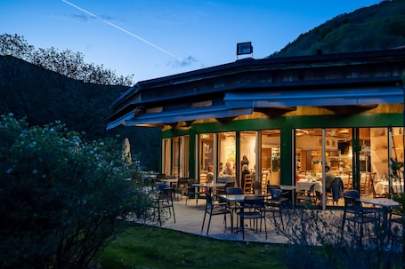 Exterior. Hotel Il Castagno