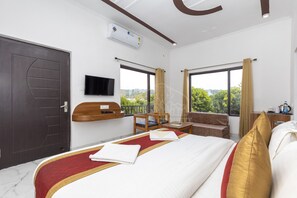 Executive Room - Seven Corbett Resort (Kaladhungi)