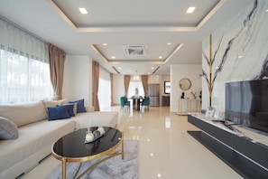 Luxury Villa, 4 Bedrooms, Non Smoking, Balcony | Living area | 42-inch LED TV with digital channels, TV - Southern Peak Pool Villa HuayYai Pattaya (Sattahip)