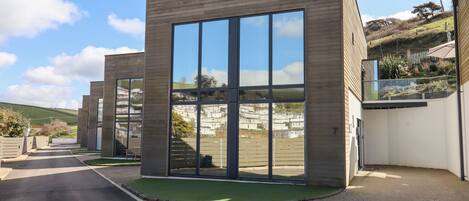 Fachada de la propiedad