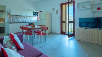 Comfort Apartment, 1 Bedroom, Balcony, Sea View | Private kitchen | Full-sized fridge, oven, stovetop, dishwasher