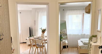 JUPAS°| Boho Home with balcony & parking lot