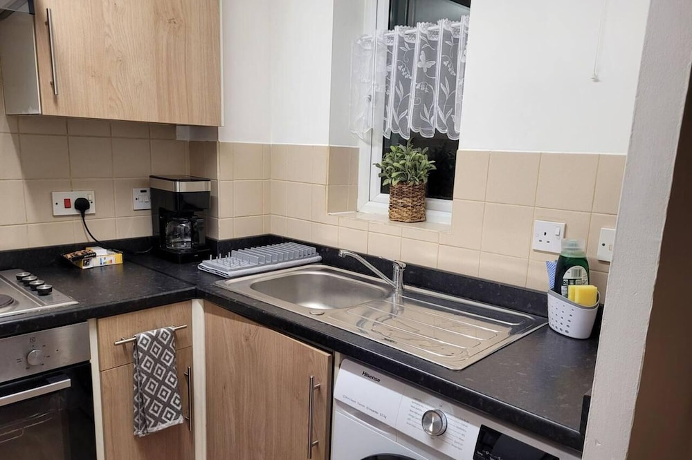 Tastefully Decorated 1 bed Flat Near Abbeywood