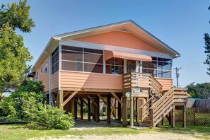 Exterior - Latitude Adjustment - Ocracoke Island (Ocracoke)