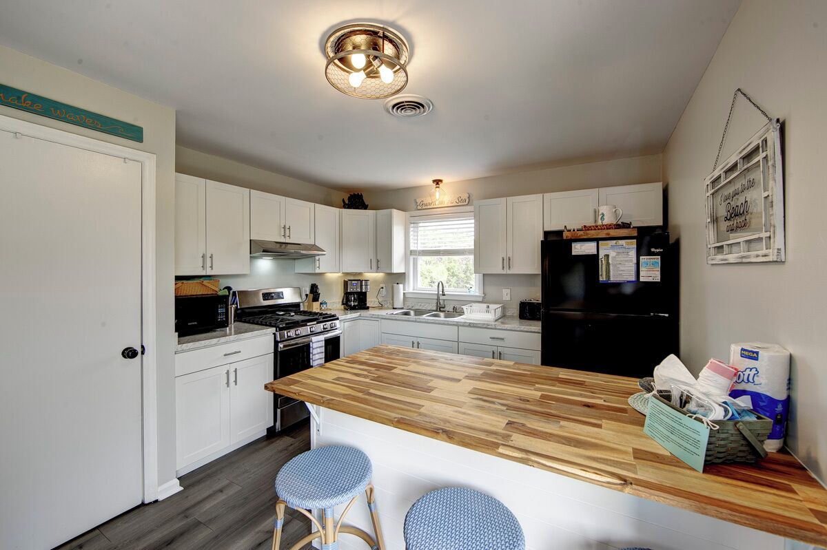 冰箱、微波炉、烤箱、炉灶