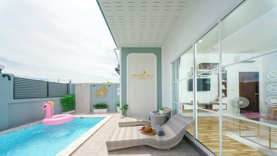 Lark Pool Villa Krabi