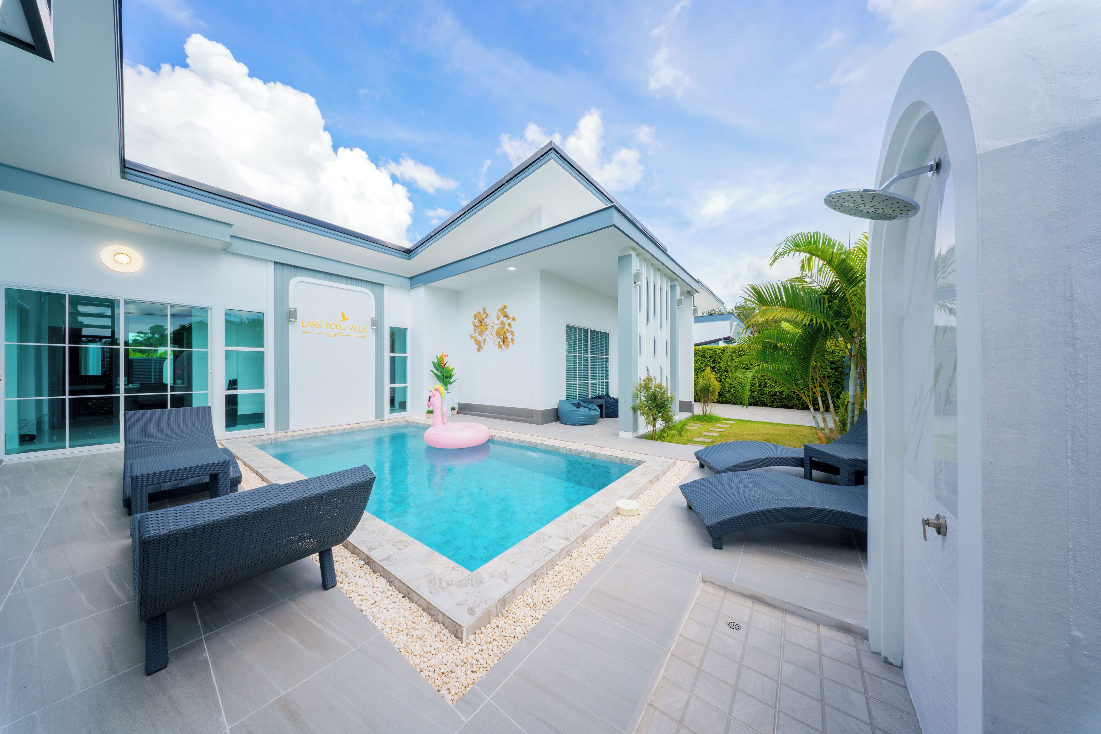 3 Bedroom PoolVilla with Rooftop Terrace | 私人游泳池