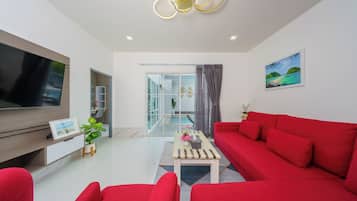 3 Bedroom PoolVilla with Rooftop Terrace | Living room