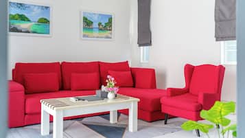 3 Bedroom PoolVilla with Rooftop Terrace | Living room