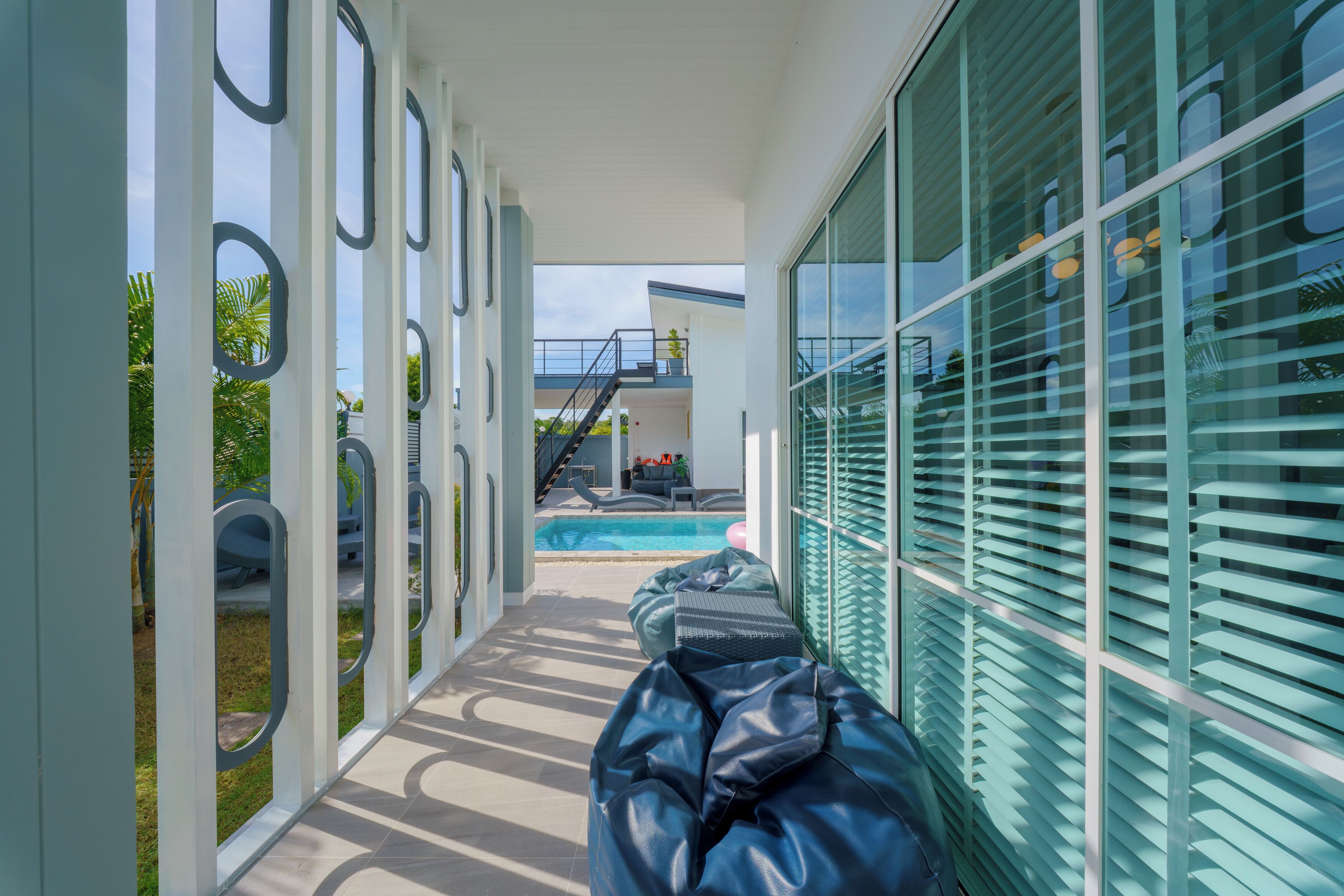 3 Bedroom PoolVilla with Rooftop Terrace | Balkon