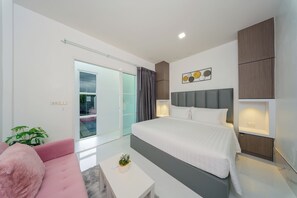 3 Bedroom PoolVilla with Rooftop Terrace | In-room safe, individually decorated, desk, free WiFi - Lark Pool Villa Krabi (Krabi)