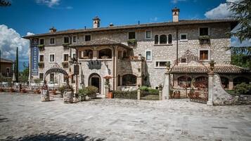 Facciata della struttura