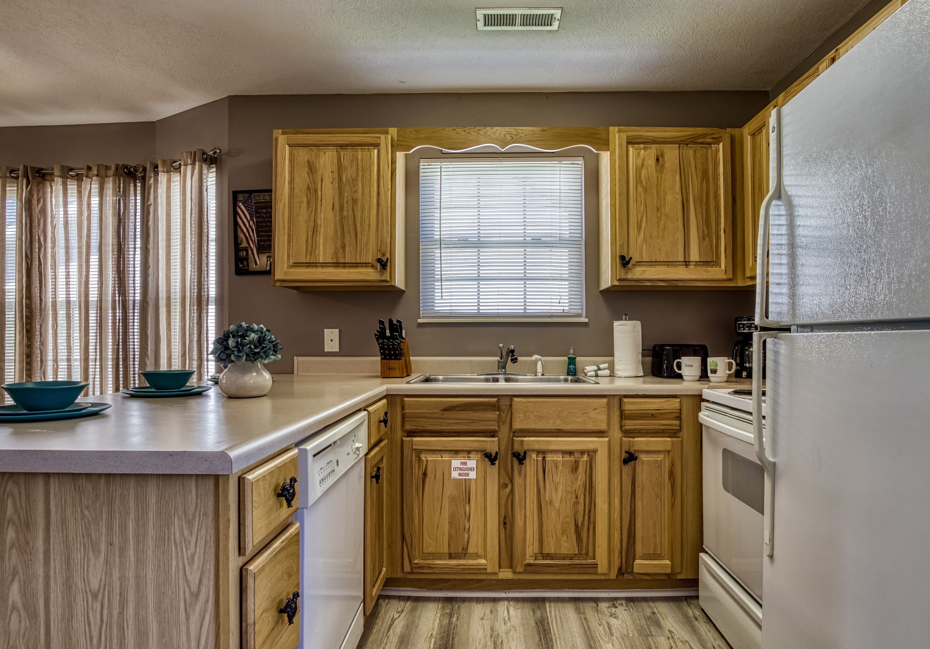 Close to Pigeon Forge, One story, Motorcycle Friendly, River View