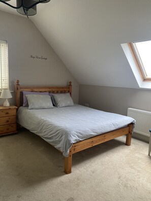 3 bedrooms, bed sheets - Private holiday house on the Wild Atlantic Way, Miltown Malbay (Miltown Malbay)