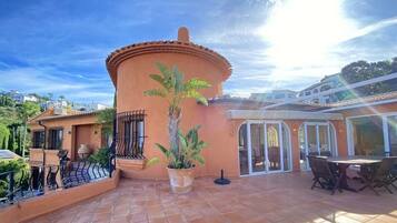 Restauration extérieure