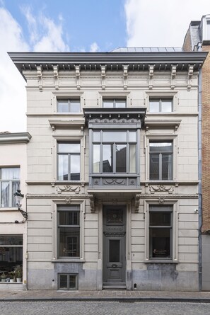 Exterior - Dukes’ Apartments Grand Place – by Dukes’ Hotel Collection (Bruges)