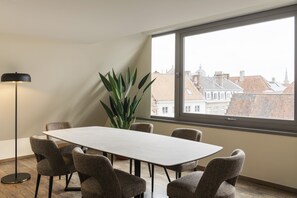 Living area - Dukes’ Apartments Grand Place – by Dukes’ Hotel Collection (Bruges)