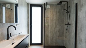 Casa adosada de lujo | Baño | Artículos de higiene personal gratuitos