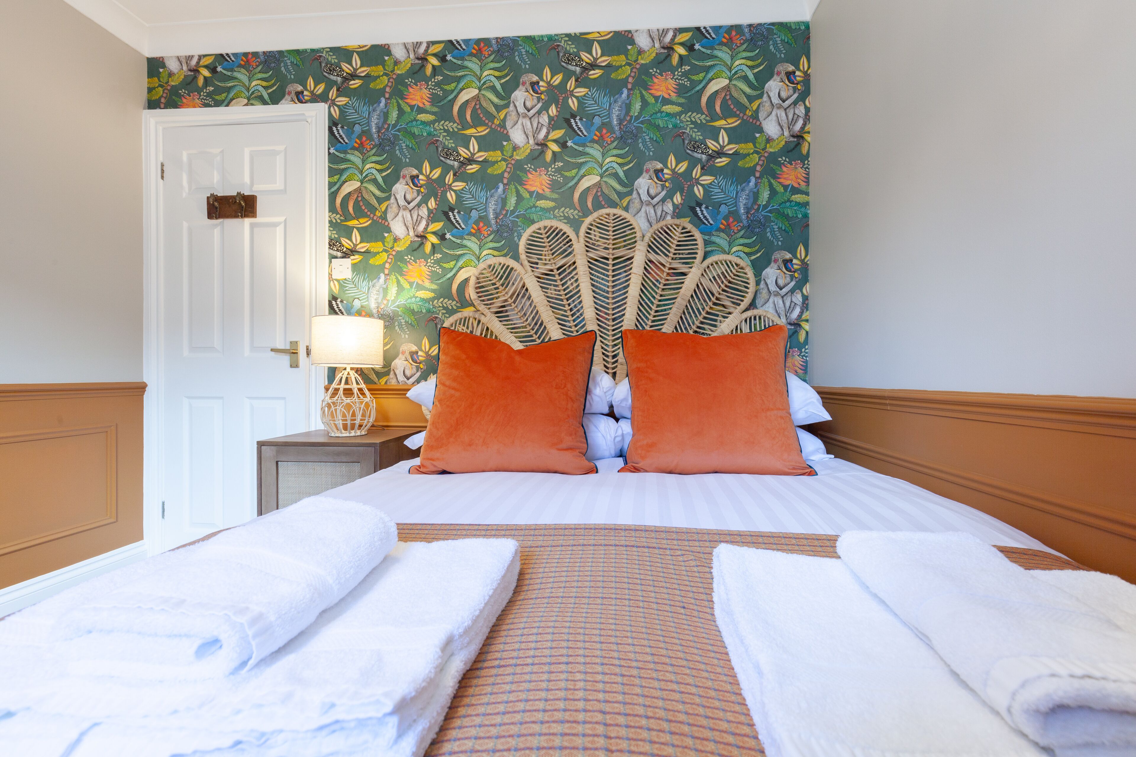 2 dormitorios, tabla de planchar con plancha, wifi y ropa de cama