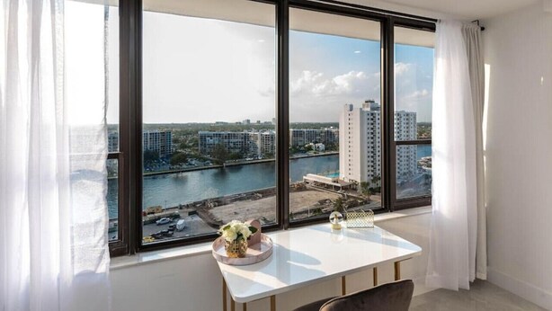Interior - 🌴 Oceanfront Luxury Retreat | Newly Renovated 2BR • Bay Views • Direct Beach Access (Hollywood)