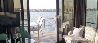 Houseboat Fjord Baltica with roof terrace in Barth