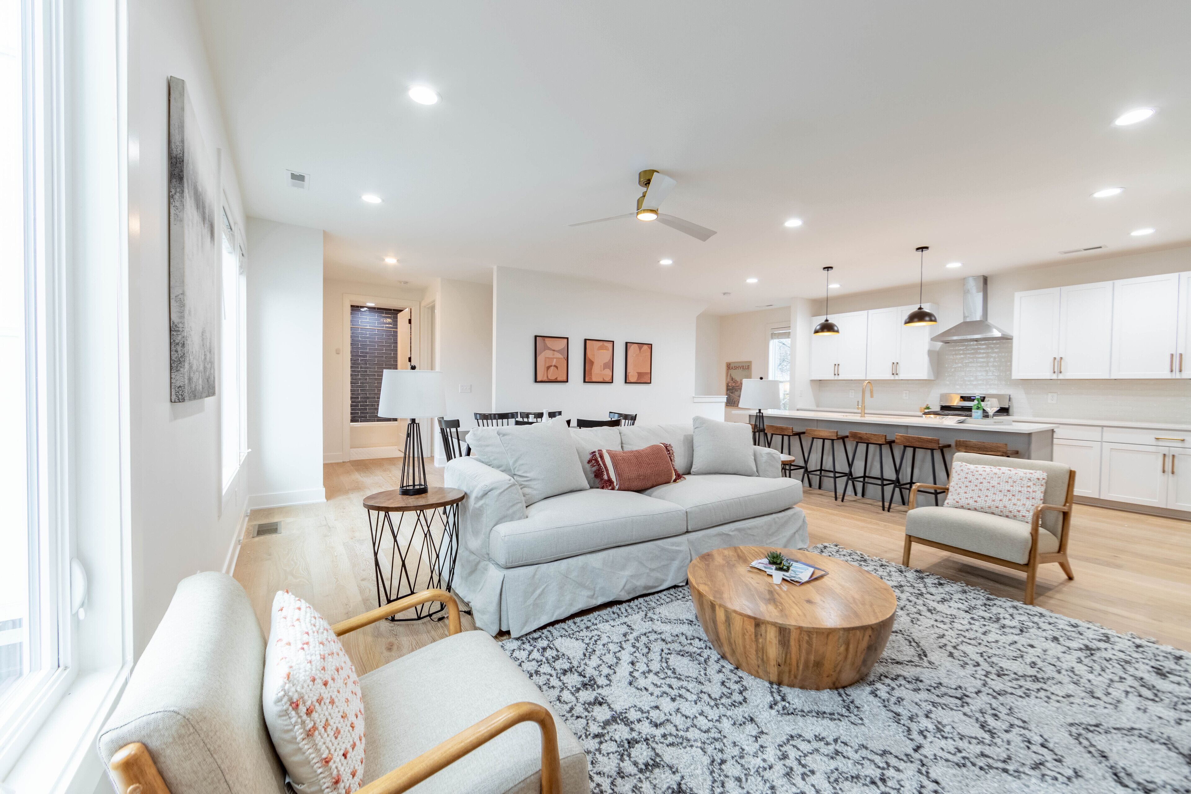 *4 STORY* HUGE Rooftop New House! 7 MIN Downtown!