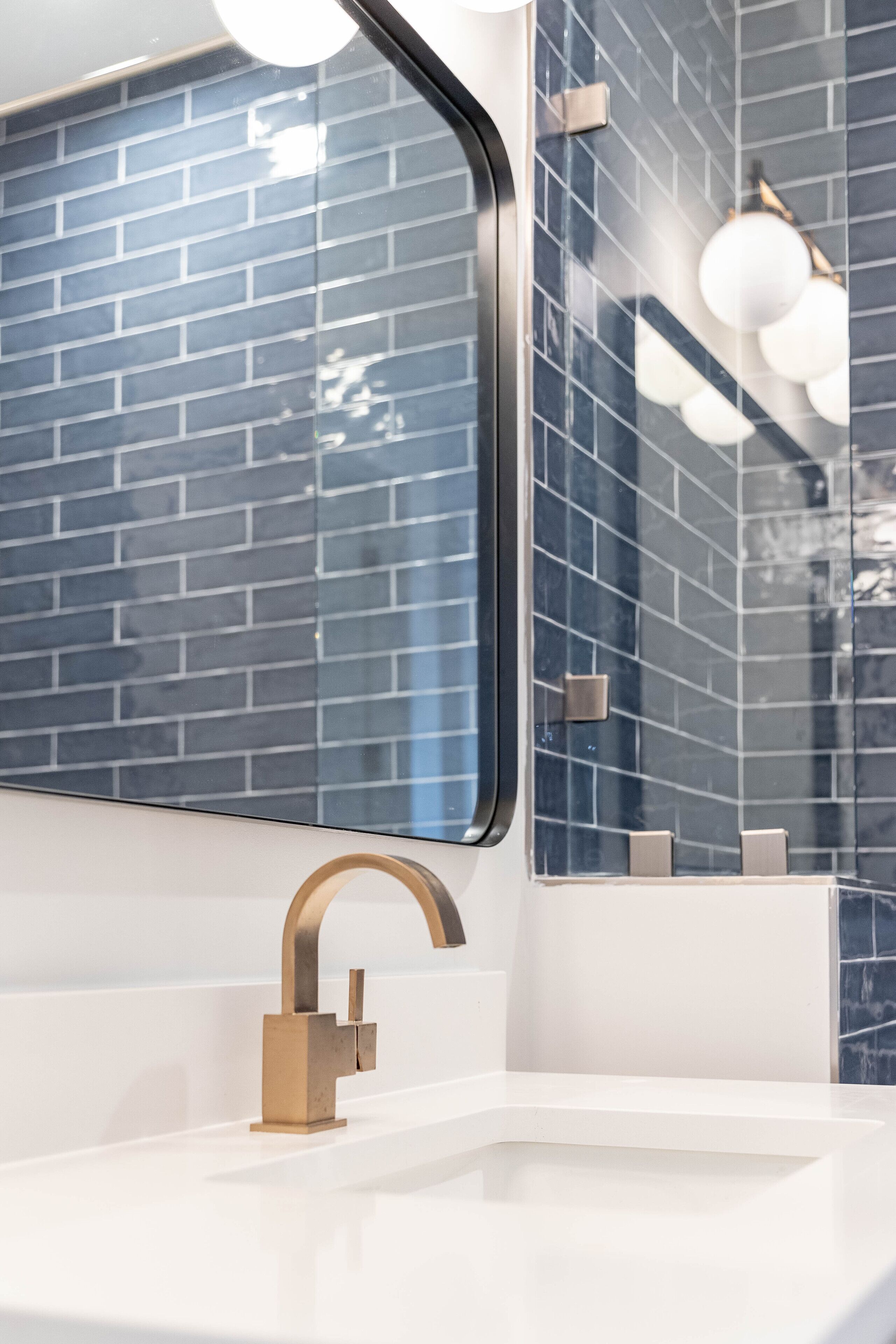 *4 STORY* HUGE Rooftop New House! 7 MIN Downtown!