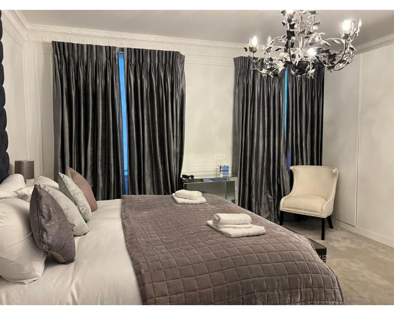 R3- Deluxe Double Room with Ensuite