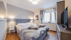 2 bedrooms, iron/ironing board, free WiFi, bed sheets