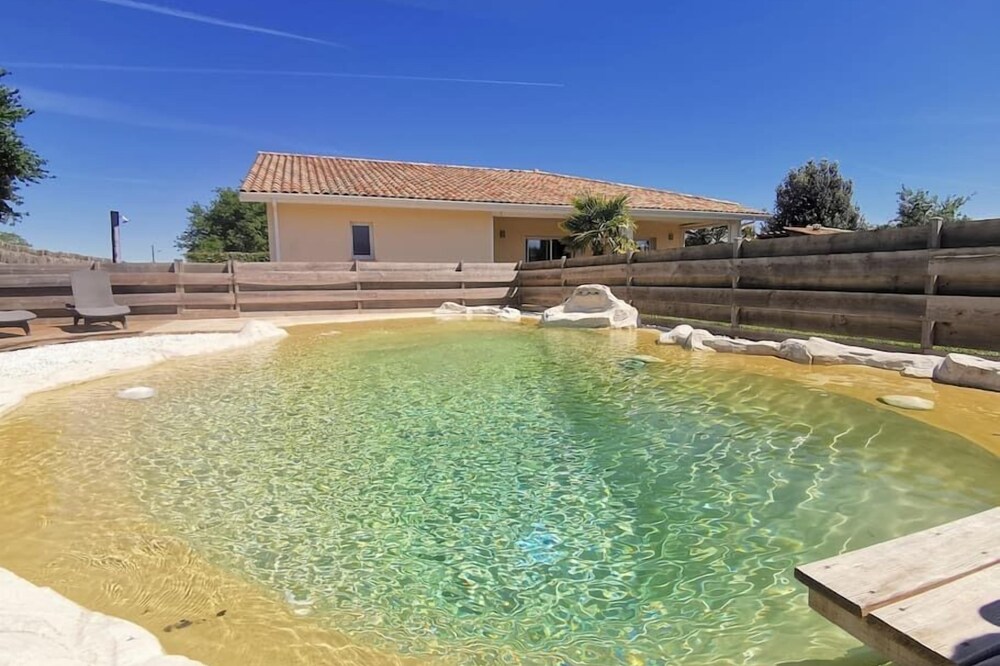 La villa Océan - Swimming pool and pétanque court, LA VILLA OCEAN