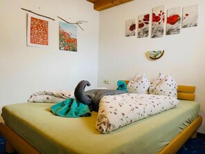 2 bedrooms, Internet
