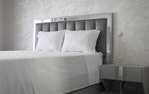 Standard Apartment, 3 Bedrooms, Smoking, City View | 3 bedrooms, hypo-allergenic bedding, iron/ironing board, free WiFi - NECTAR (Tangier)