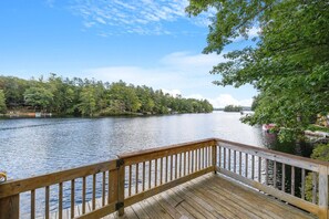 Property grounds - Custom Lake Winnisquam Home For 12 (Meredith)