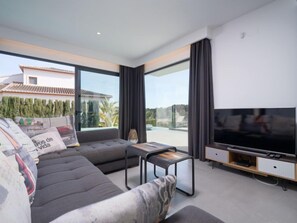 TV - La Haya by Interhome (Moraira)