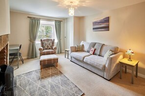 TV, peis og kontorer