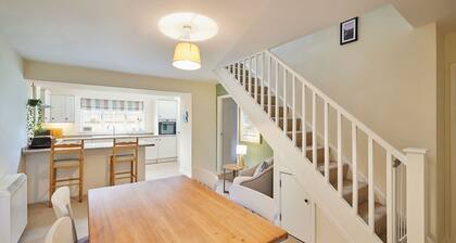 Host & Stay | Melody's Cottage