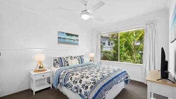 2 bedrooms, soundproofing, iron/ironing board, WiFi