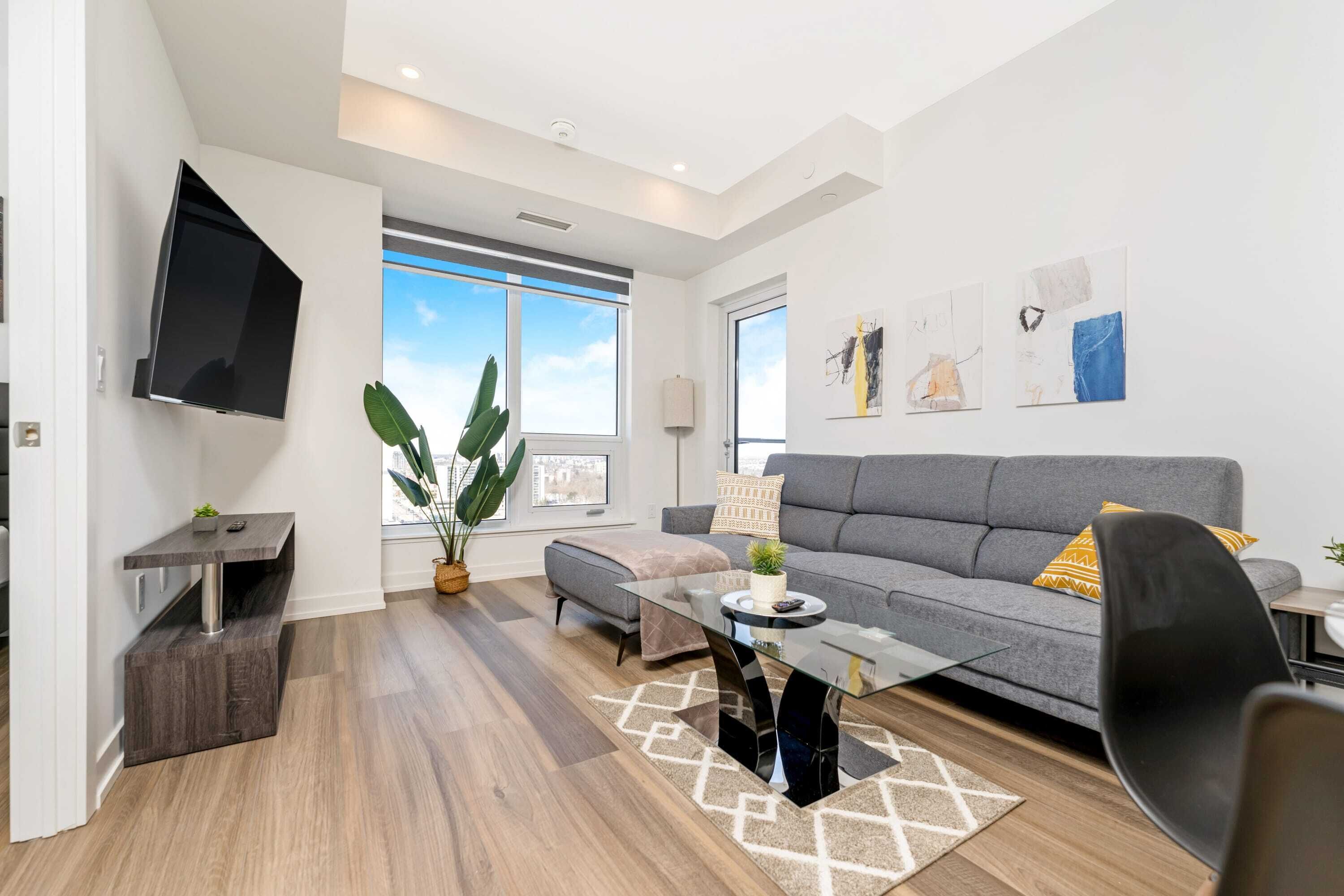 Chic & Spacious 2BR Condo - Sweeping Views!