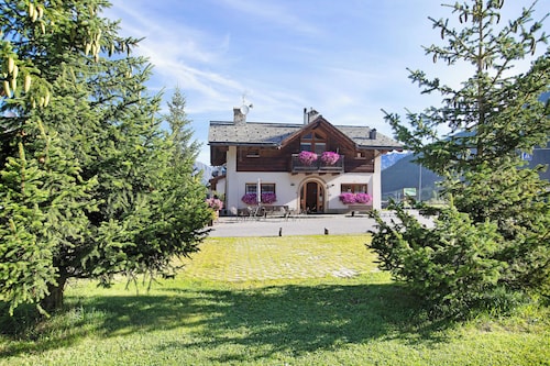 Apartment 'Stella Alpina Camping Stella Alpina' with Mountain View, Shared Garden and Wi-Fi