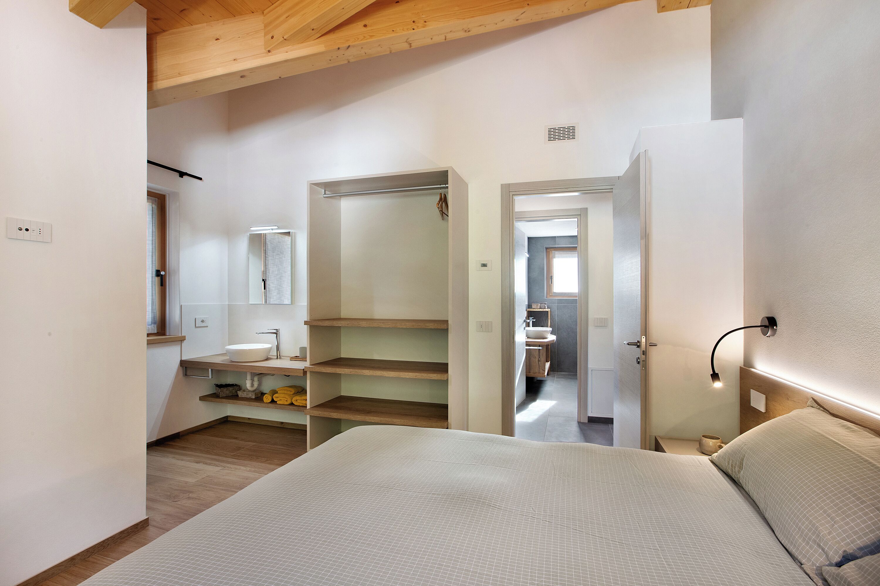 2 habitaciones, wifi gratis y ropa de cama 