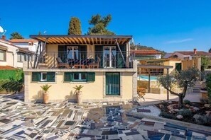 Exterior - Villa Ivona with heated pool in Rovinj (Rovinj)