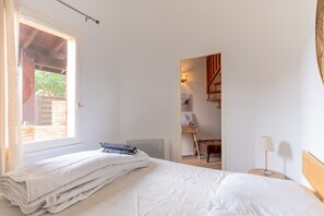 2 quartos, ferros/tábuas de passar roupa, Wi-Fi de cortesia