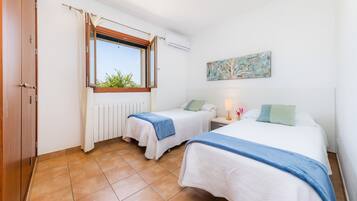 4 bedrooms, free WiFi, bed sheets