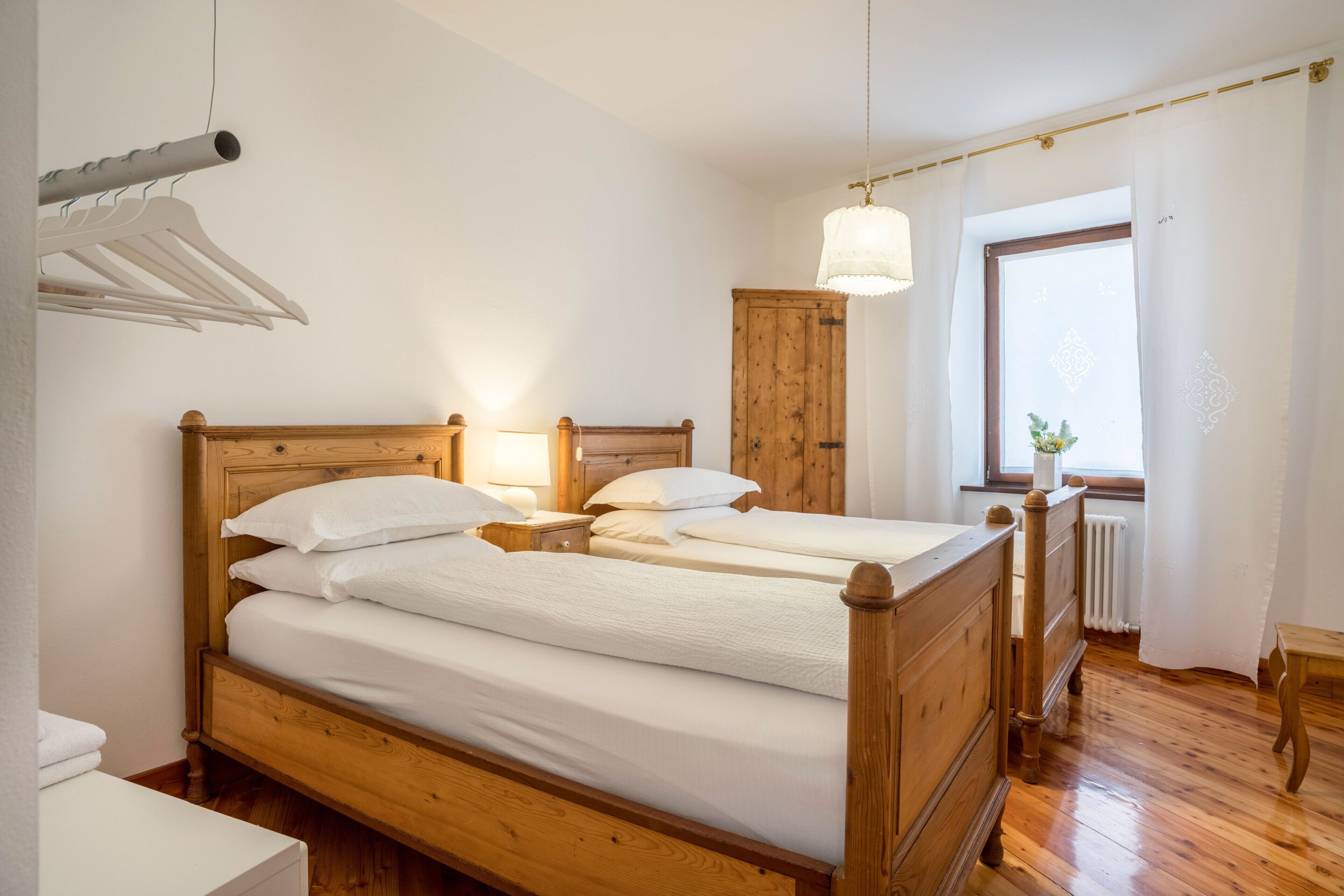 6 chambres, fer et planche à repasser, Wi-Fi gratuit, draps fournis