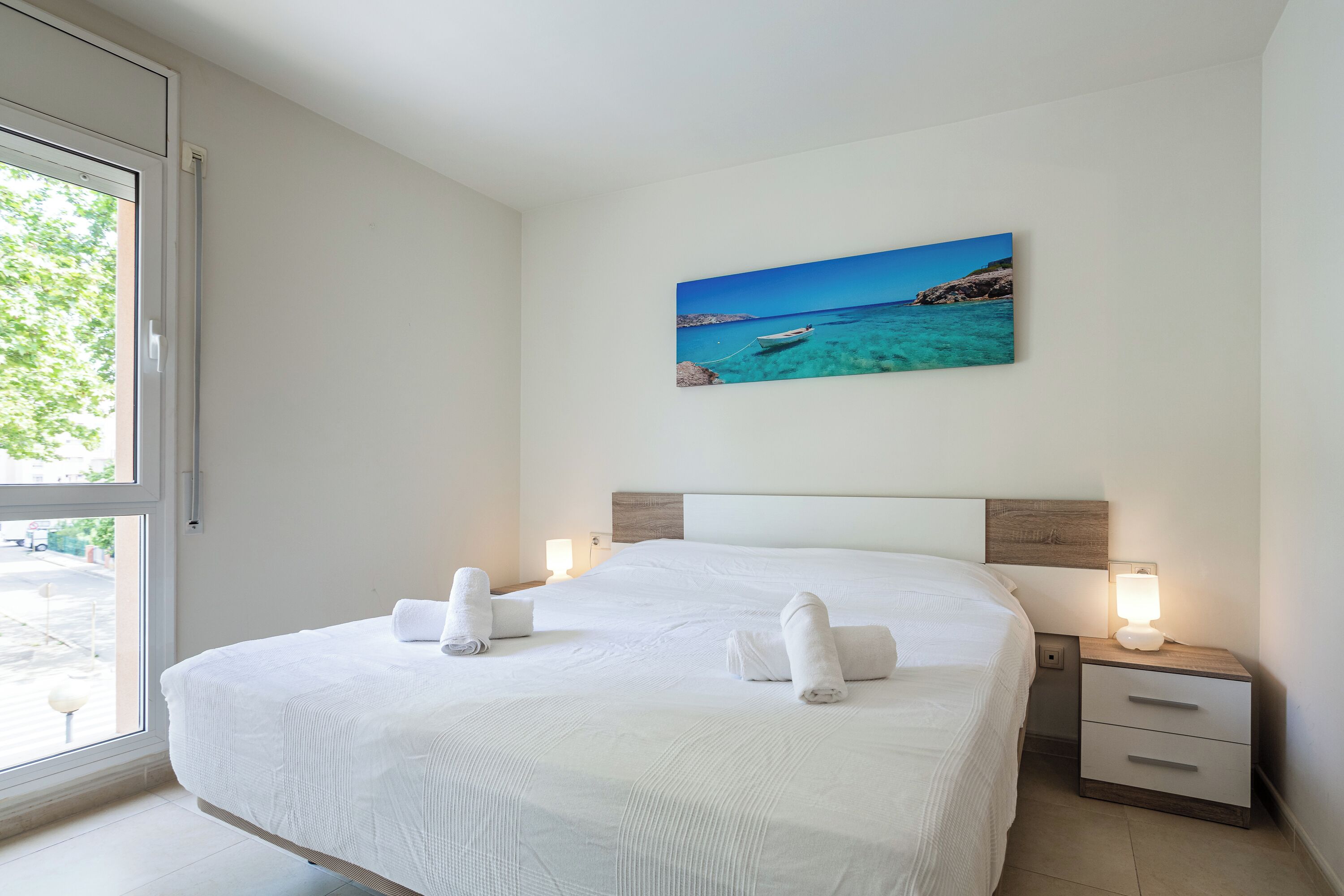 3 عدّة غرف نوم ومكواة/لوح كي وواي فاي مجانًا وملاءات أسرّة